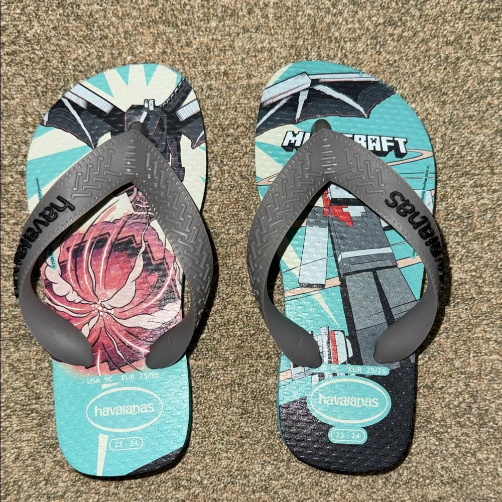 Havaianas Minecraft Themed Flip Flops - Blue and Gray Size USA 9C